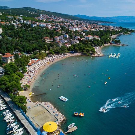 Roni Apartment Crikvenica Bagian luar foto